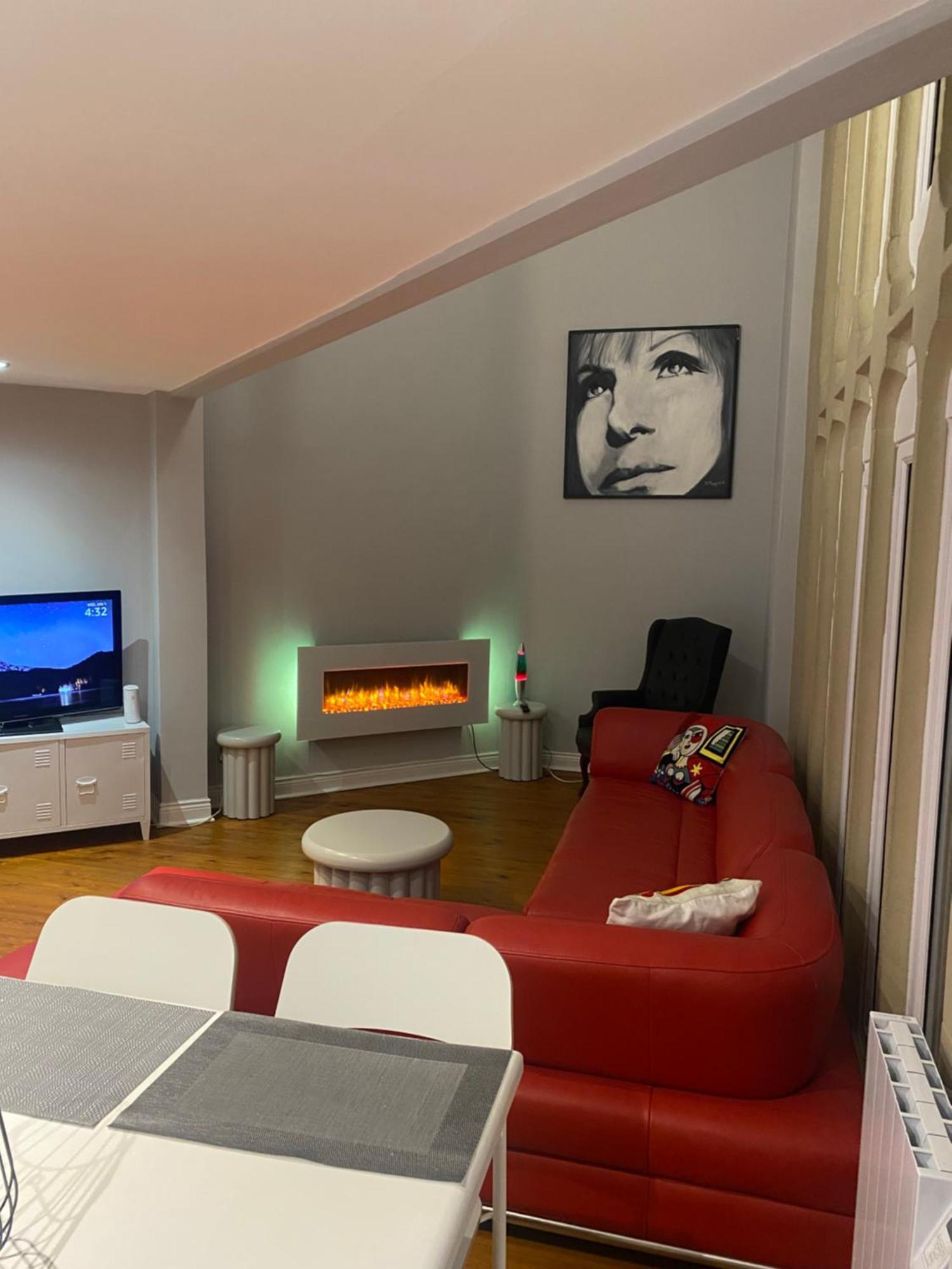 1 Court Apartment