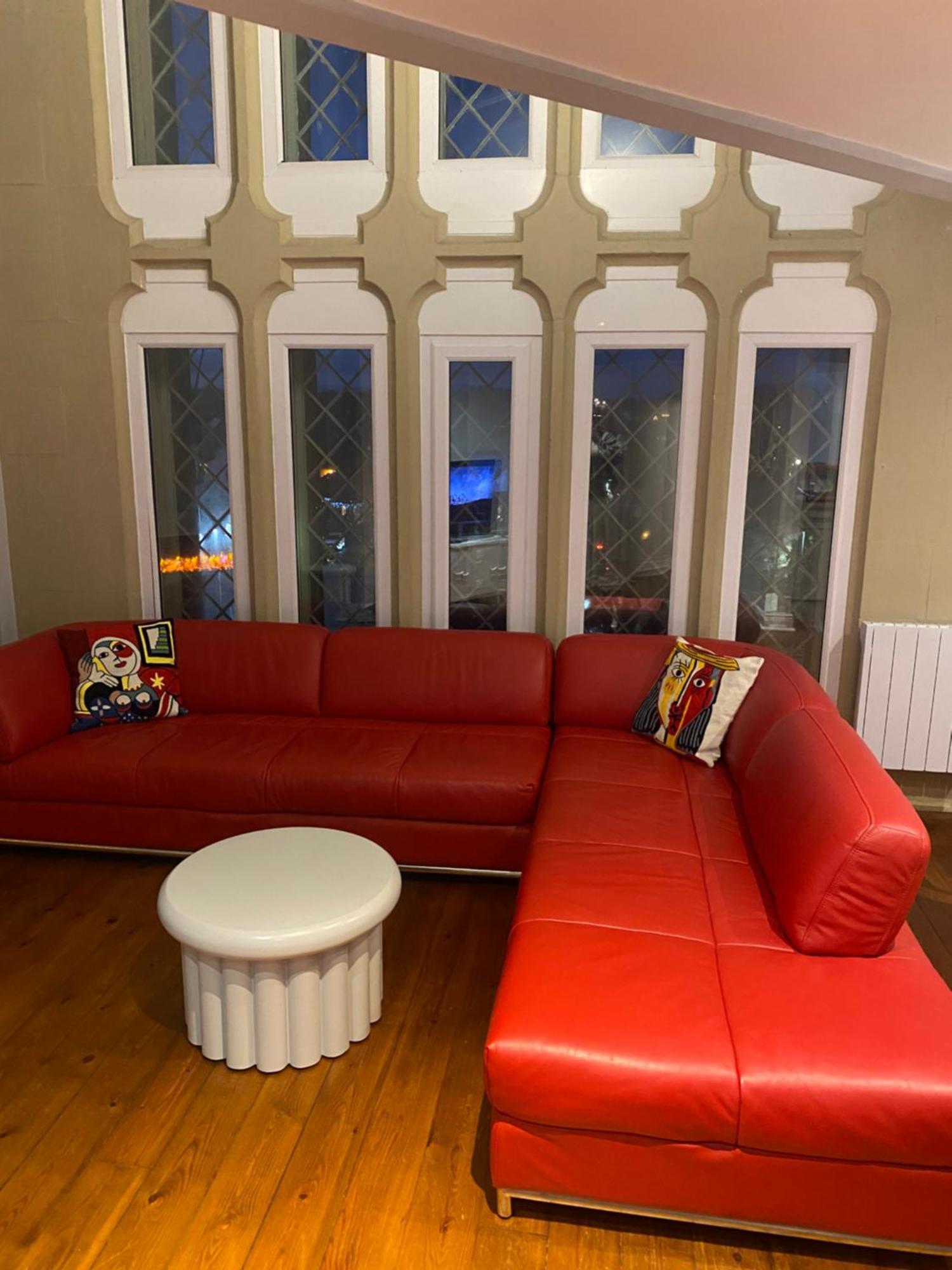 Apartment 1 Court